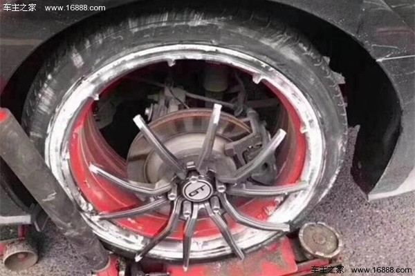 車に取り付けた後に減価償却と違法の両方がある合法で高価な改造部品はなぜですか？