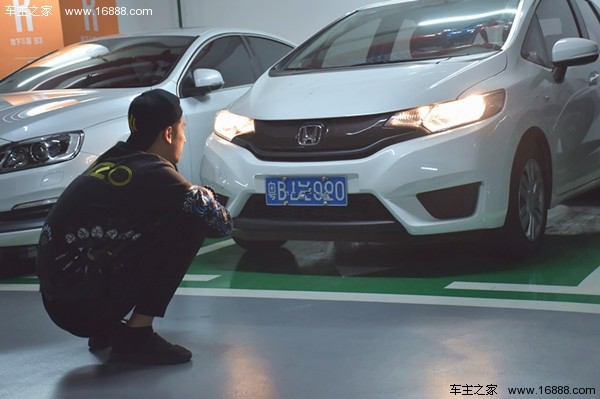 車がロックされた後のこれらの恥ずかしいこと、仏教の車の所有者は逃げることができません 車がロックされた後のこれらの恥ずかしいこと、仏教の車の所有者は逃げることができません