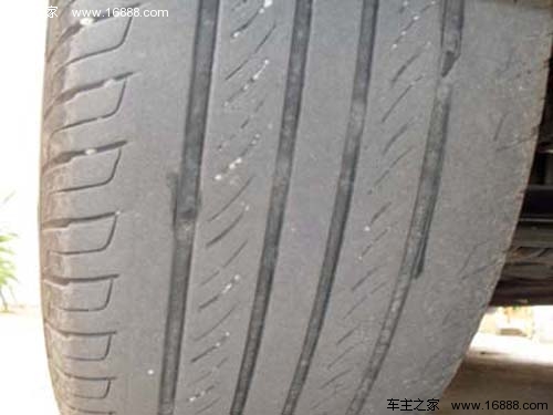 車のタイヤは、問題が発生しやすい5つの主要なタイヤに注意を払う必要があります