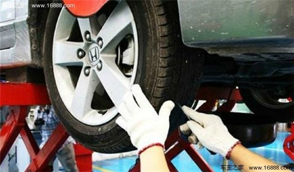 休暇中に長距離の車を使用した後は、車に大きなヘルスケアパッケージを与えることを忘れないでください 休暇中に長距離の車を使用した後は、車に大きなヘルスケアパッケージを与えることを忘れないでください