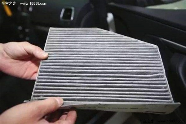 休暇中に長距離の車を使用した後は、車に大きなヘルスケアパッケージを与えることを忘れないでください 休暇中に長距離の車を使用した後は、車に大きなヘルスケアパッケージを与えることを忘れないでください
