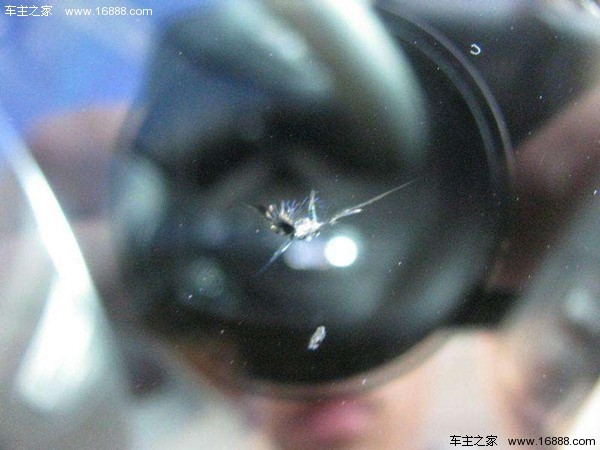 フットパッドがアクセルに引っかかって死にそうになりました! これらのカーアクセサリーを台無しにしないでください! フットパッドがアクセルに引っかかって死にそうになりました! これらのカーアクセサリーを台無しにしないでください!