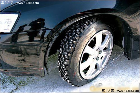 車のタイヤに関するいくつかの質問：冬用タイヤの長所と短所