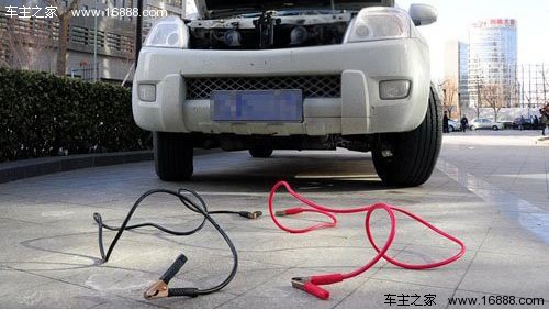 バッテリーが突然死んだ？救助車との最も信頼できる接触