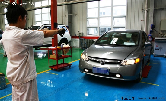 暑さに別れを告げる！ あなたの車が秋に行う必要があるそれらのチェックについて話してください