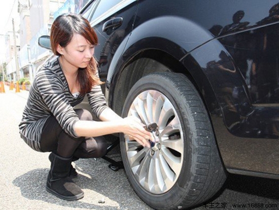 あなたの車の休日にどう対処するか？ 技術者のメンテナンススキルを聞く