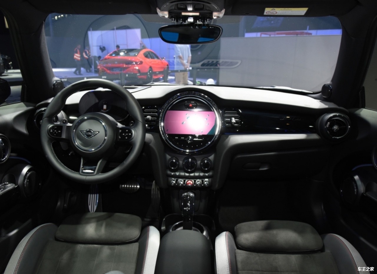 すべてのフィットは2021年モデルと2020年モデルで販売されています すべてのフィットは2021年モデルと2020年モデルで販売されています